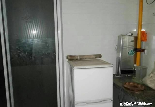 南大街 二小对面 电梯三室两厅 大户型 家电齐全 拎包入住 - 房屋出租 - 房屋租售 - 阿克苏分类信息 - 阿克苏28生活网 aks.28life.com