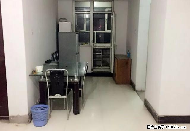 塔中路 温馨花园 两室两厅 简装 家电家具齐全 拎包入住 - 房屋出租 - 房屋租售 - 阿克苏分类信息 - 阿克苏28生活网 aks.28life.com